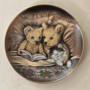 HOST PICK 😀“Bedtime Story” Teddy Bears Decorative Plate
